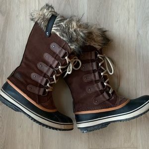 | SOLD | Sorel Joan of Arctic Waterproof Leather Boots